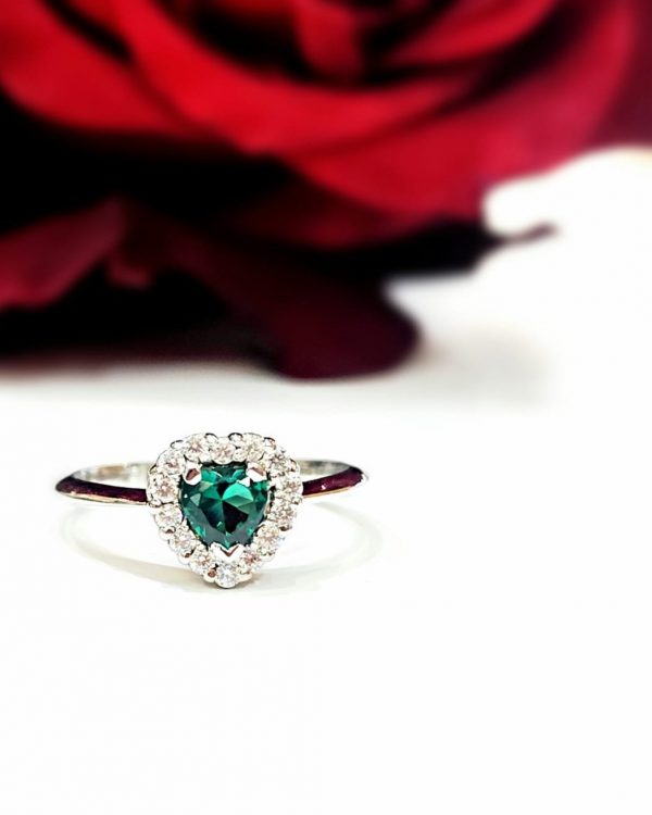 Anel Coração com Zircónia