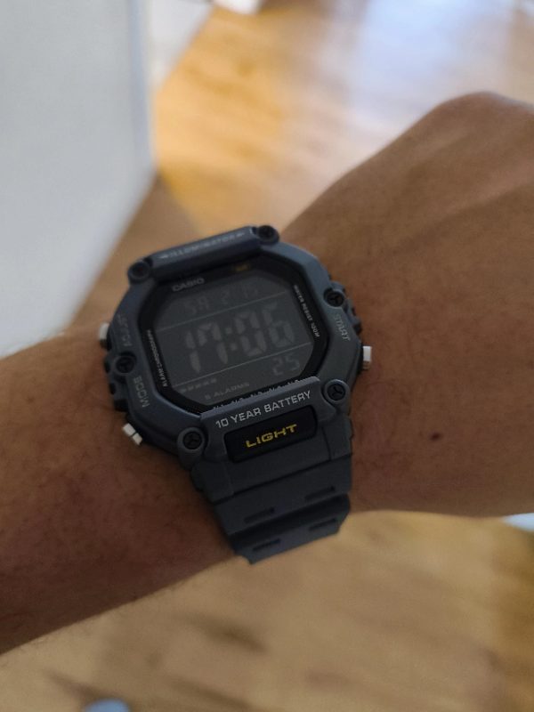 Relógio Casio Timeless Collection