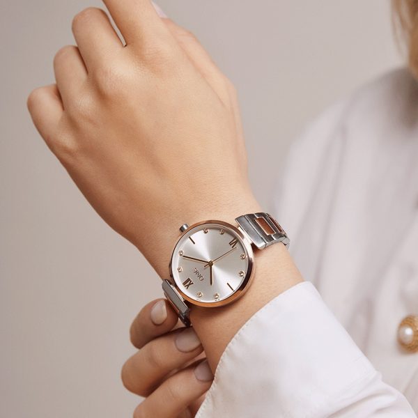 Relógio One by Helena Coelho