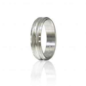 Aliança acetinada lapidada