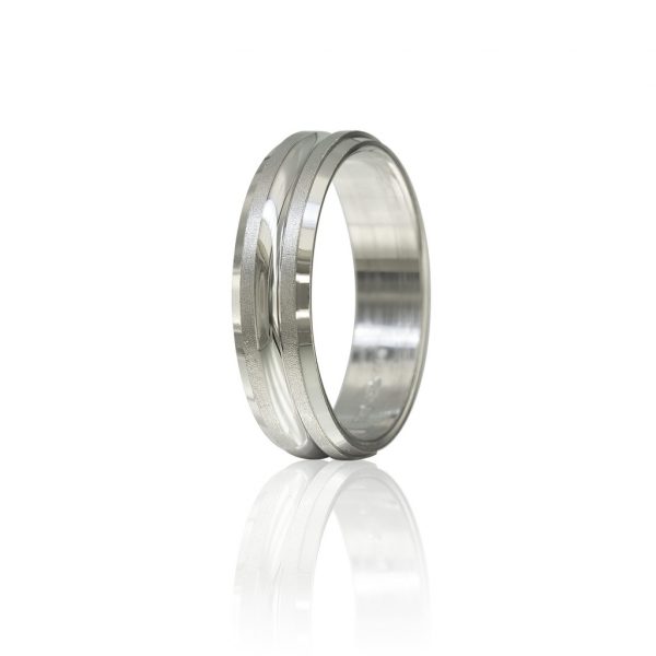 Aliança acetinada lapidada