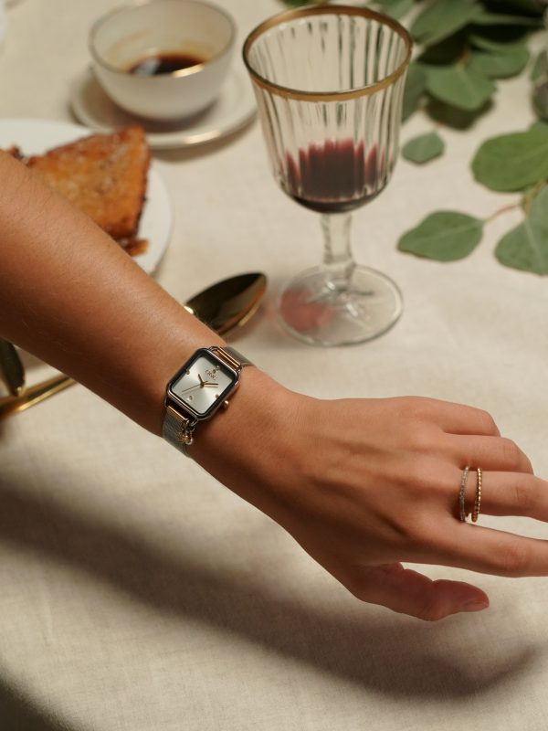 Relógio One  Charm Fusion Gold