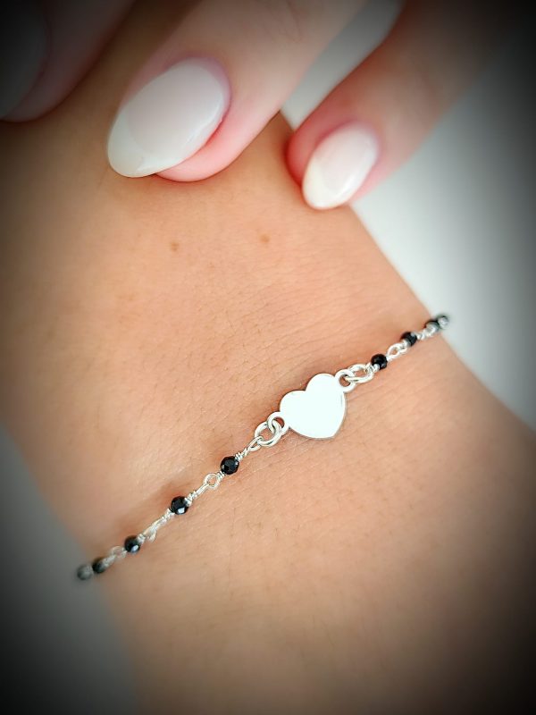 Imagem WhatsApp 2025-05-30 às 10.04.38_da884ffc Pulseira pedras cor com simbologias