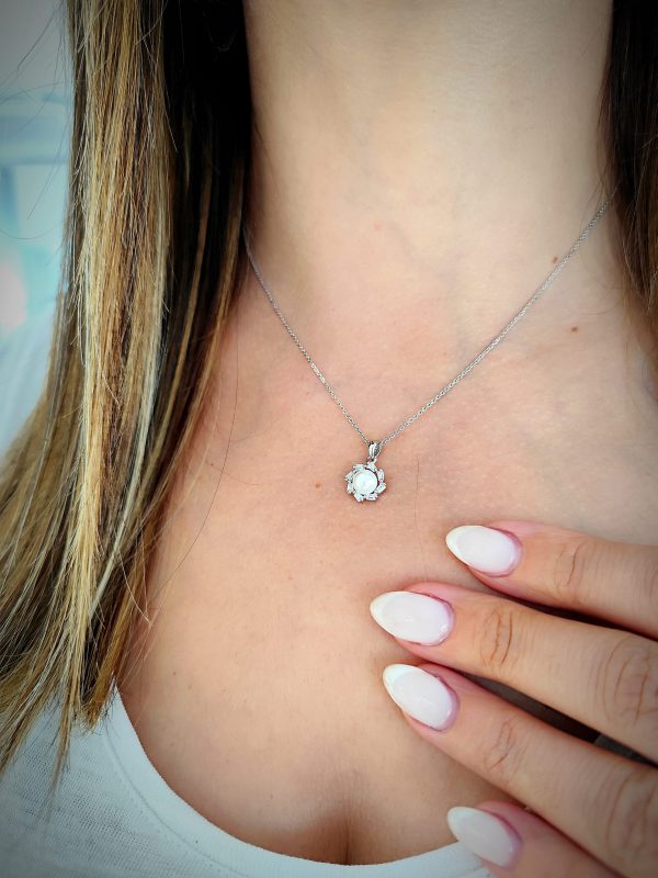 Imagem WhatsApp 2025-05-30 às 10.05.23_bb4d80c2 Colar pérola com pedras em circulo