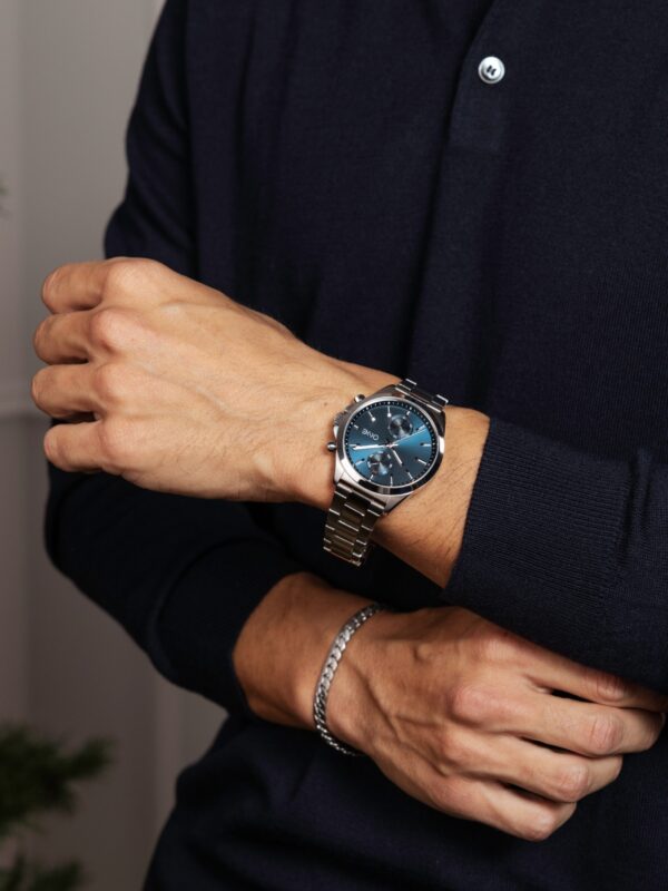 1732269707_44568b11292afa8f33ebdc1bc70bf688 Box One Authentic Blue