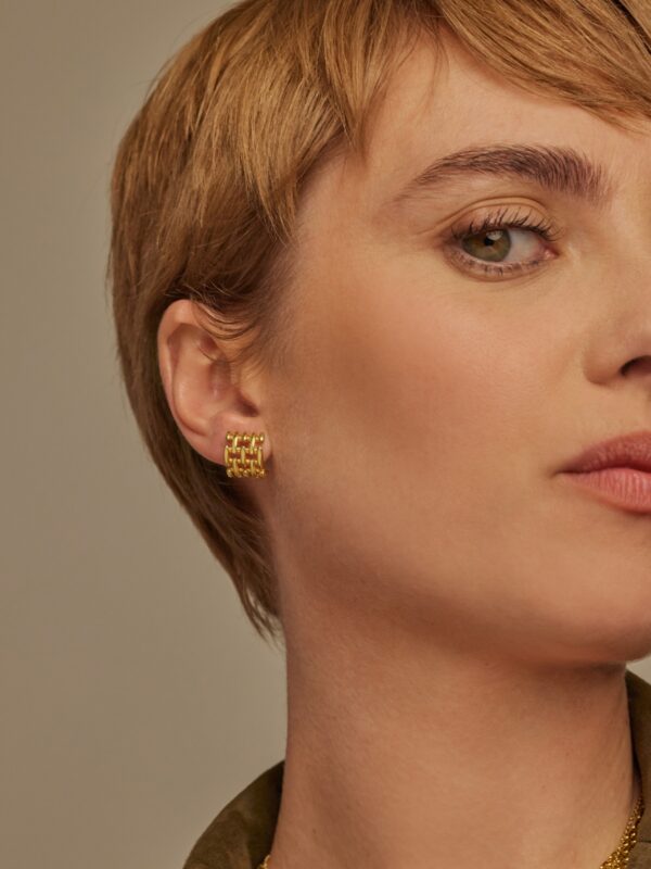 1760365299_6fcc635ec558395650eff3b32c882bfe Brincos One Charming Square