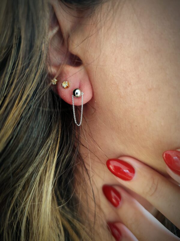 Brincos Esfera com malha