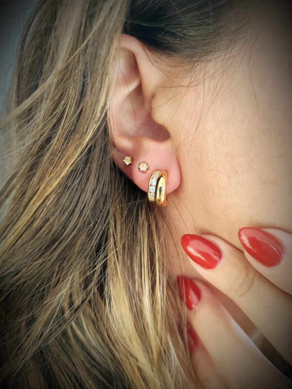 Brincos meia argola Imperial