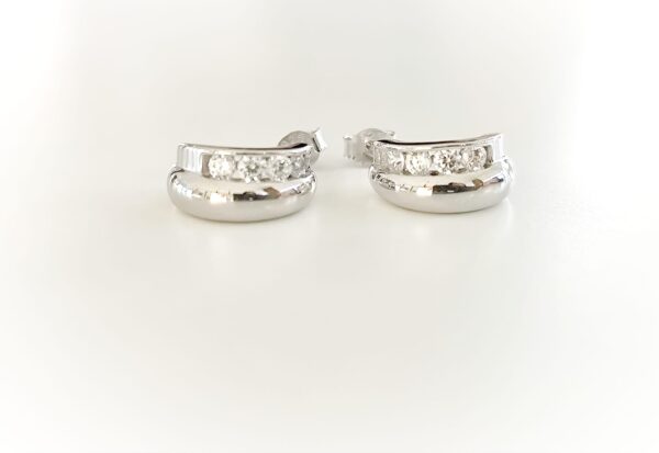 Brincos meia argola Imperial