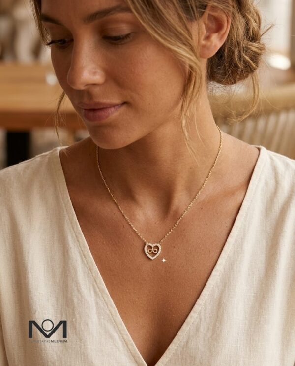 Colar Mocho Amuleto Infinito