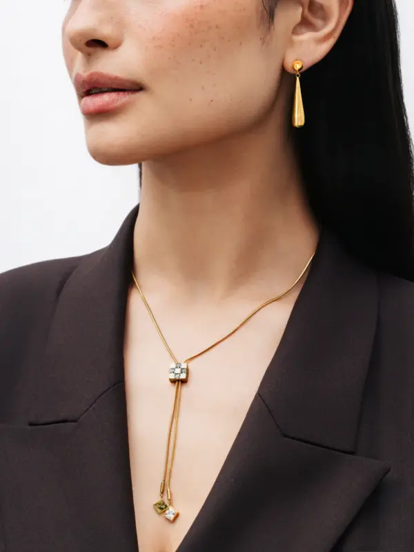 Colar One Chess Long Gold