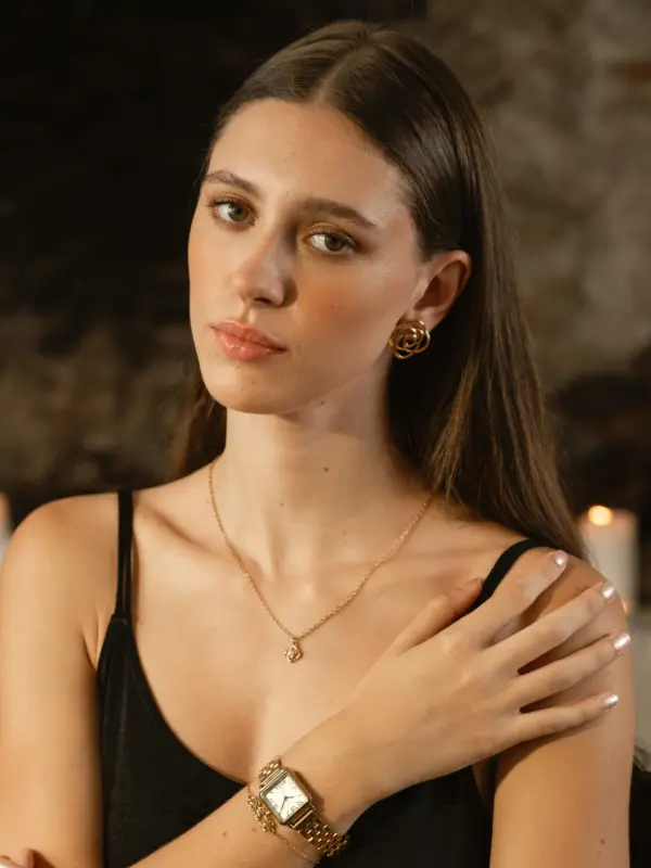 Colar One Rose Petite Pearl
